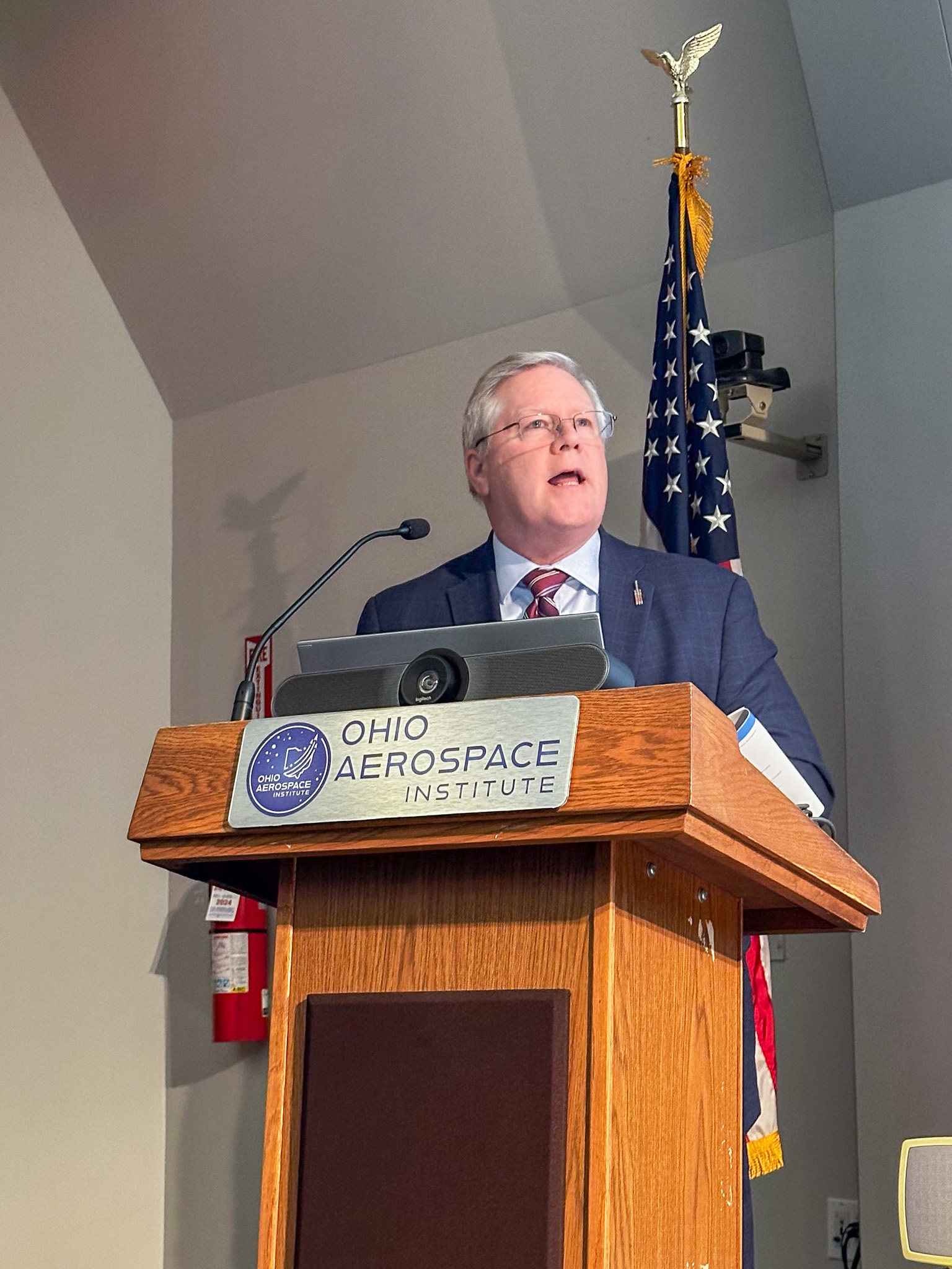 Tim Sweeney, director of Advanced Manufacturing and Aerospace at JobsOhio speaks at podium