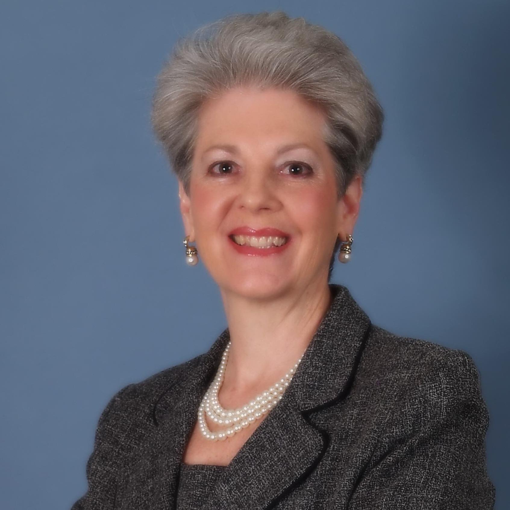 Dr. Edie Williams headshot